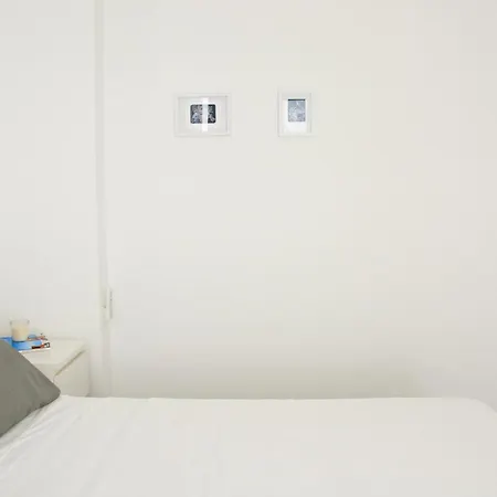 Appartement Casa Luminosa - 160m To The Beach, Located In The Historical Center Of Sesimbra