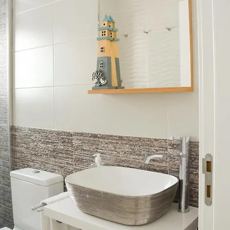 Apartment Casa Luminosa - 160m To The Beach, Located In The Historical Center Of